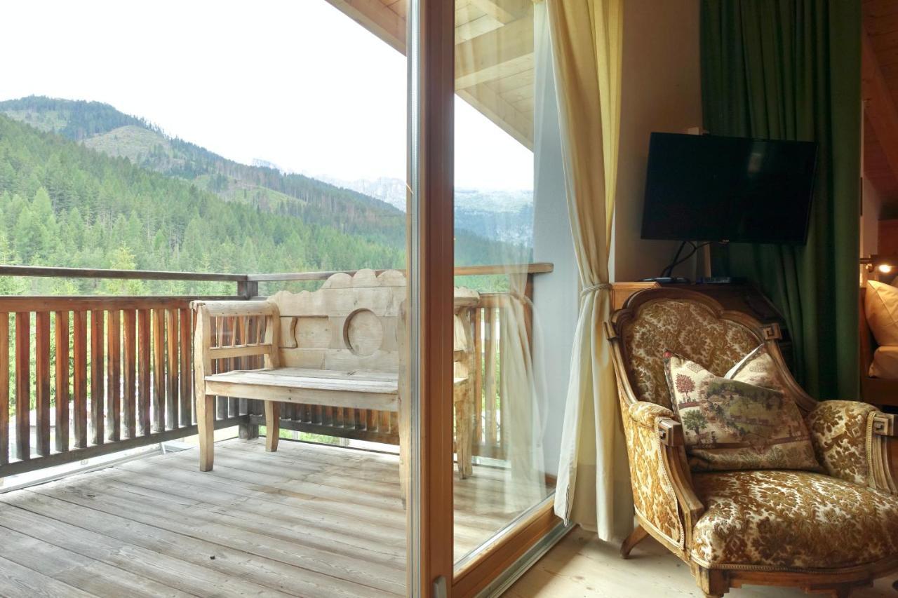 Apartments Da La Vedla Flats San Cassiano  Luaran gambar