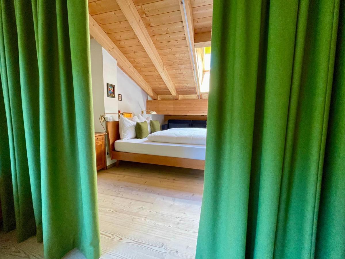 Apartments Da La Vedla Flats San Cassiano  Luaran gambar